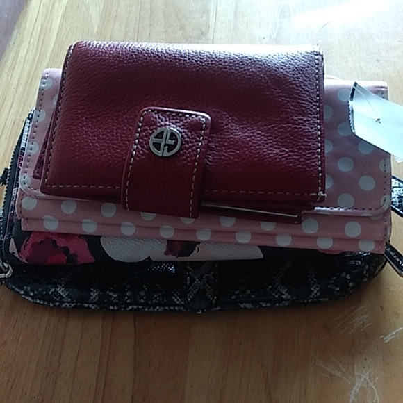 Purses - Picture 2 of 4